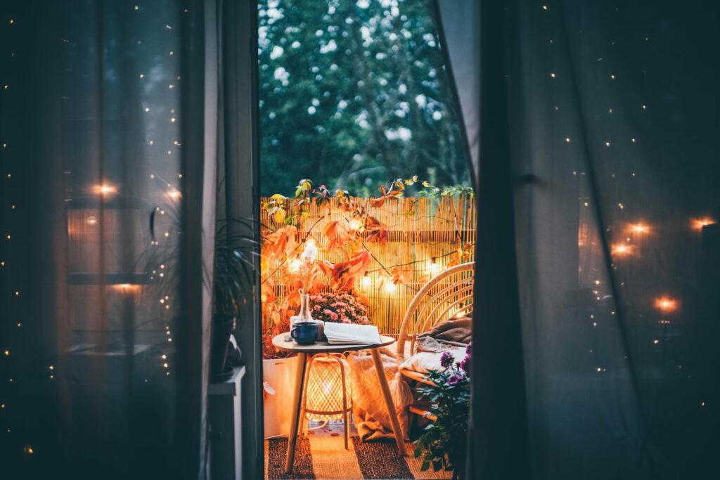 4 Tips for the Coziest Autumn Patio 5